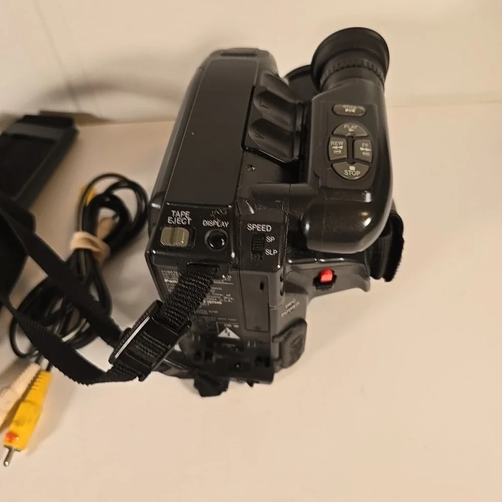 PANASONIC Palmcorder PV-IQ204 VHS-C Color Video Camcorder Tested With Power Cord